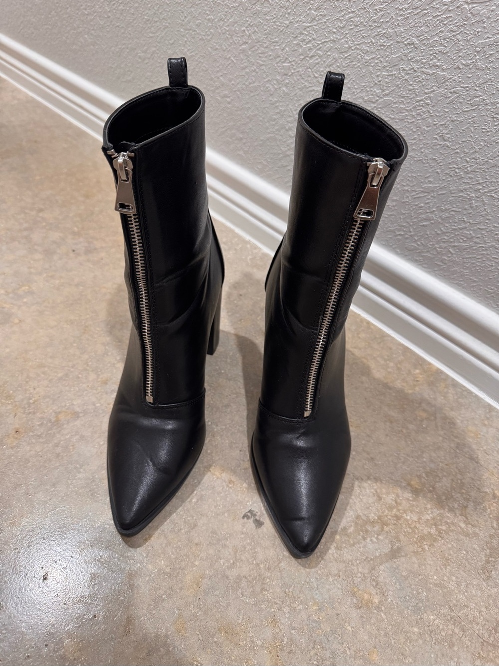 Black Pointed Toe Zip Heeled Boots